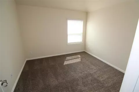 Bedroom - 627 Oak Circle Dr E, Conroe, TX 77301 photo 4 of 6
