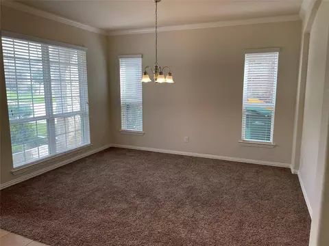 Living - 627 Oak Circle Dr E, Conroe, TX 77301 photo 4 of 7