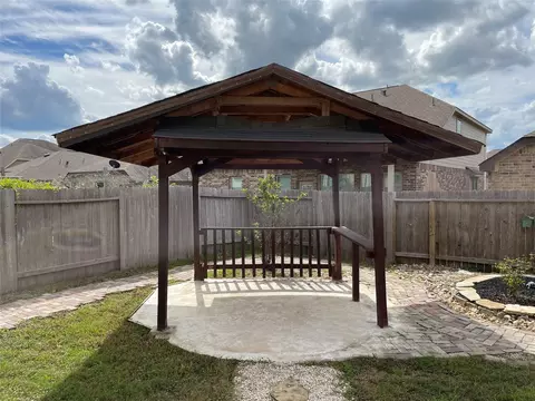Other - 627 Oak Circle Dr E, Conroe, TX 77301 photo 4 of 8