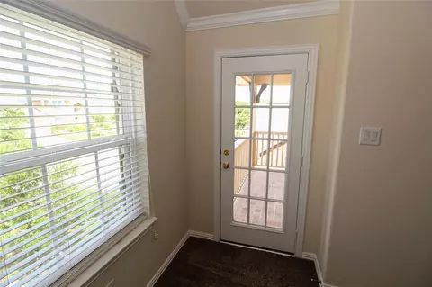 Entry Way - 627 Oak Circle Dr E, Conroe, TX 77301 photo 3 of 3