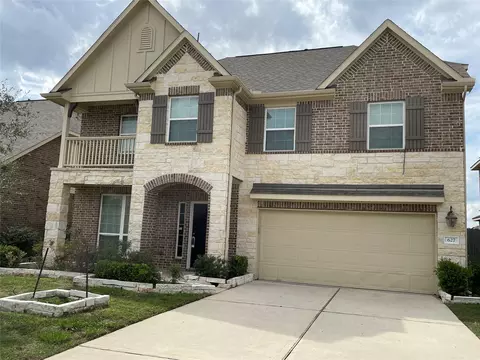 Exterior - 627 Oak Circle Dr E, Conroe, TX 77301 photo 2 of 4