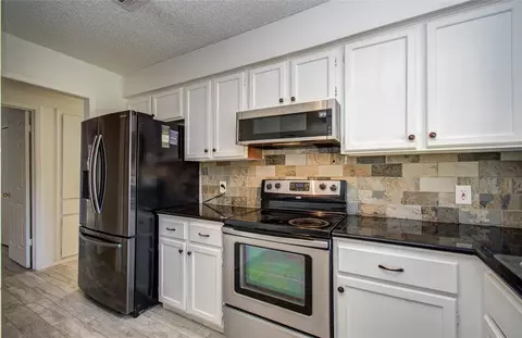 Kitchen - 5311 Sweetwind Ln, Spring, TX 77373 photo 2 of 4