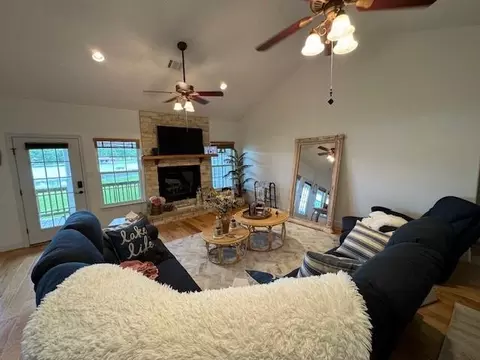 Living - 133 Greenway Dr, Trinity, TX 75862 photo 1 of 2