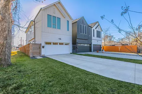 5714 Kemp St, Houston, TX 77023