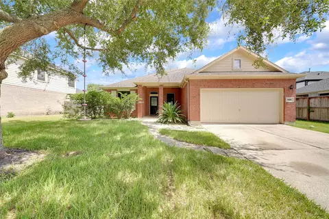 1009 Bay Area Blvd, League City, TX 77573