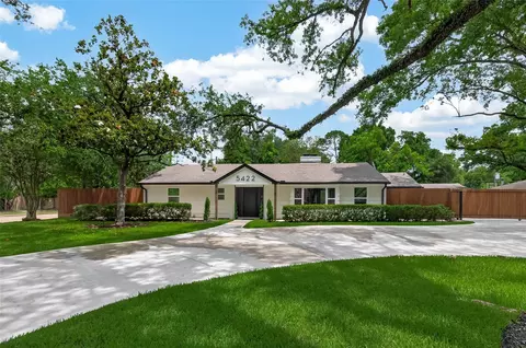5422 Valerie St, Bellaire, TX 77401