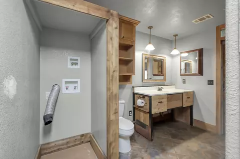 Bath - 403 Spring Woods Dr, Spring, TX 77386 photo 3 of 3