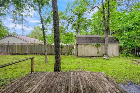 Exterior - 403 Spring Woods Dr, Spring, TX 77386 photo 4 of 9