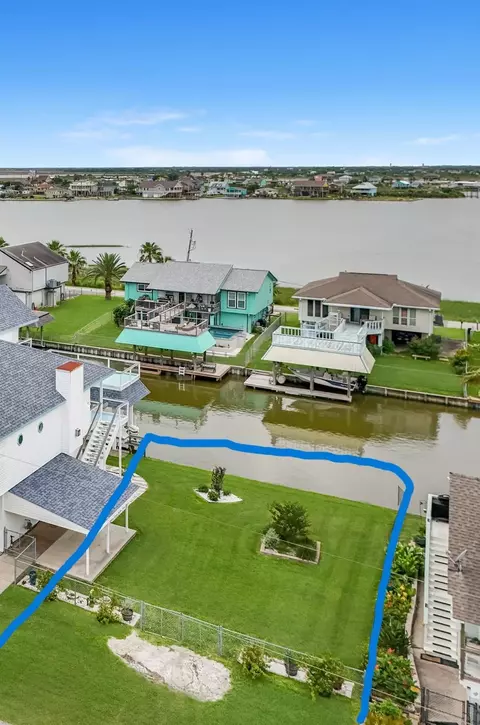 6 N Flamingo, La Marque, TX 77568