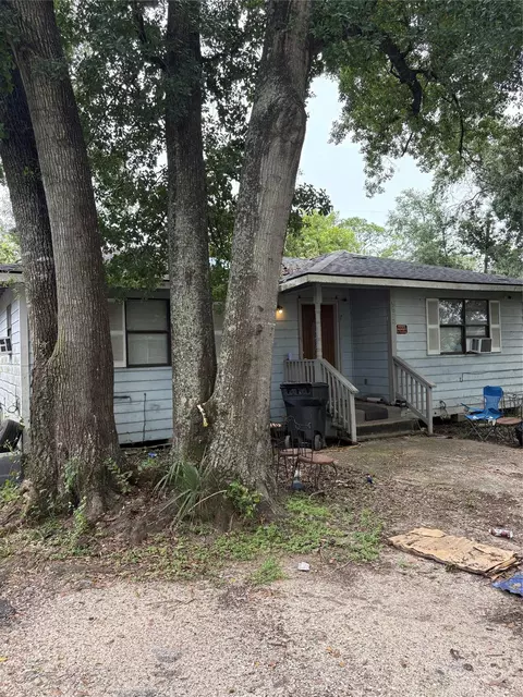 6610 Carver Rd, Houston, TX 77091