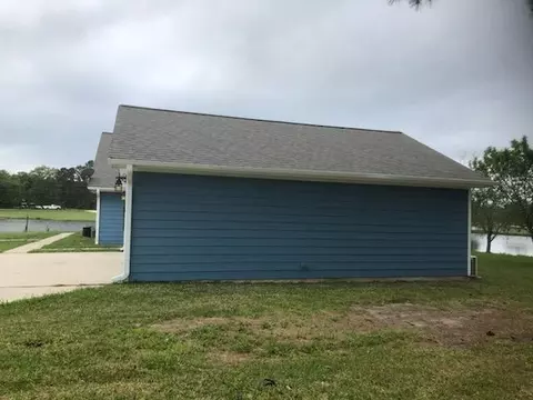 Exterior - 140 Meadowview Dr, Trinity, TX 75862 photo 6 of 7