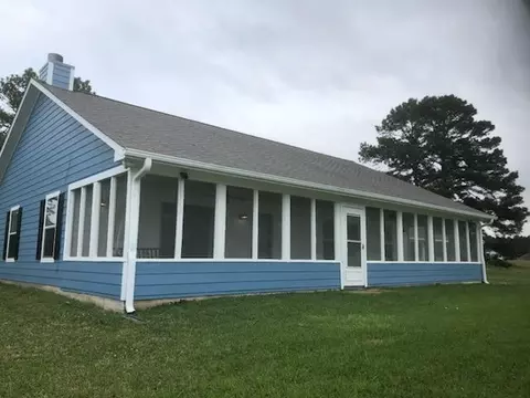 Exterior - 140 Meadowview Dr, Trinity, TX 75862 photo 2 of 7