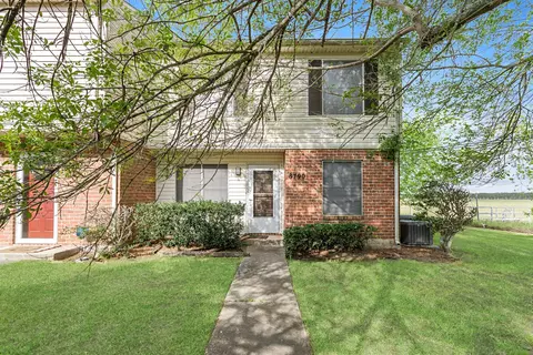 8790 Glen Meadow Ln, Beaumont, TX 77706