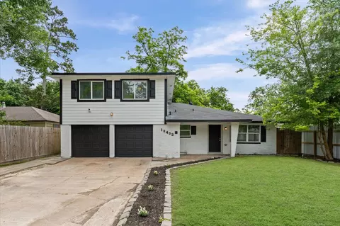 10402 Wicklowe St, Houston, TX 77016