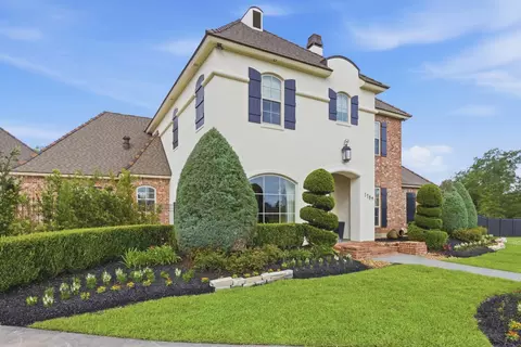 1789 Jessica Dr, Lake Charles, LA 70611