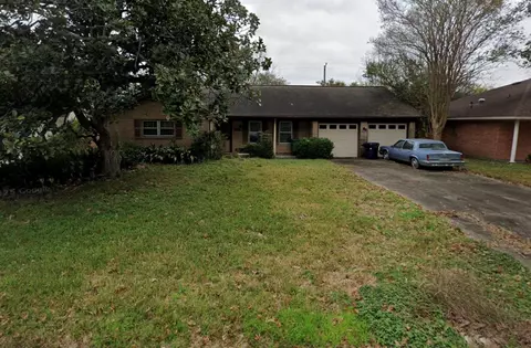 9623 Meadowland Dr, Houston, TX 77063