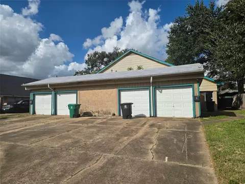 9018 Triola Ln, Houston, TX 77036