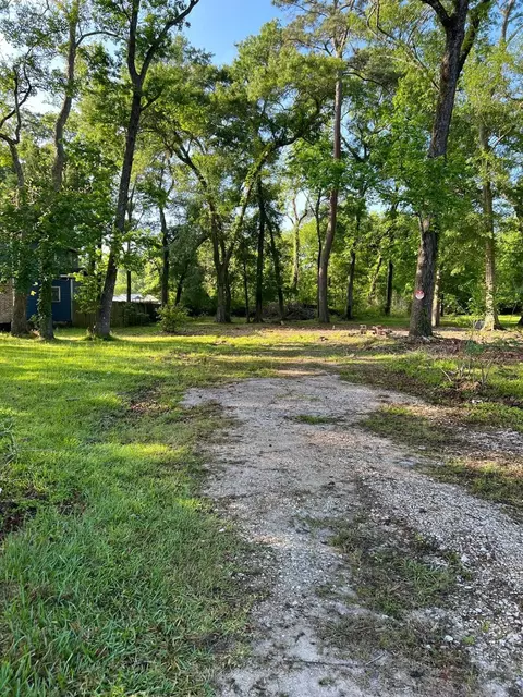 4922 Blackberry Ln, Old River-winfree, TX 77535