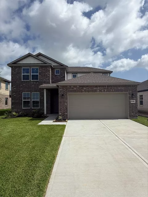 8203 Coral Dr, Texas City, TX 77591