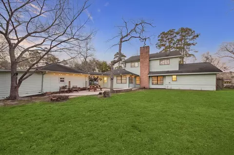 546 River Plantation Dr, Conroe, TX 77302