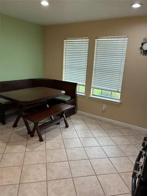 10900 Linwood Ct, La Porte, TX 77571