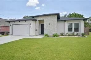 2001 Patricia Ln, Pasadena, TX 77502 photo 1