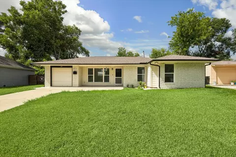 611 Marleen St, Houston, TX 77034