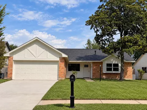 606 Old Colony Dr, Richmond, TX 77406