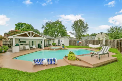 1901 Tulsa St, Deer Park, TX 77536