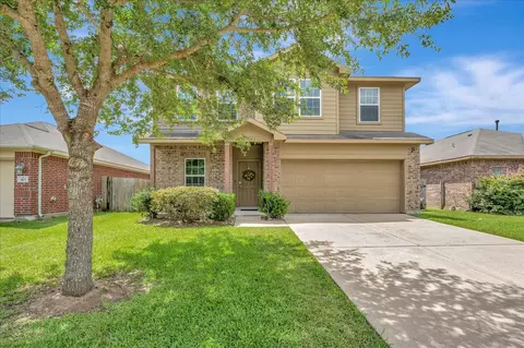 3105 Cambridge Meadows Ln, Dickinson, TX 77539