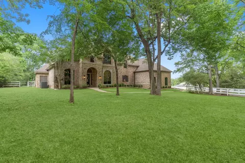 2242 Spring Branch Rd, Montgomery, TX 77316
