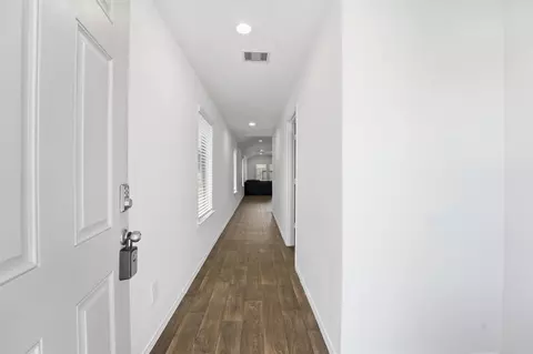 Entry Way - 2419 Roaming Elk Ct, Spring, TX 77373 photo 1 of 3
