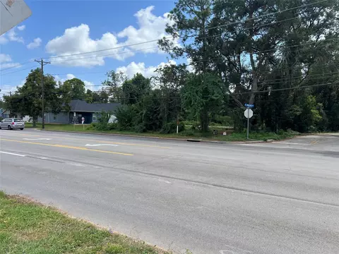 701 E Brazos Ave, West Columbia, TX 77486