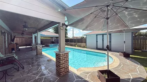 1610 Seminole St, Deer Park, TX 77536