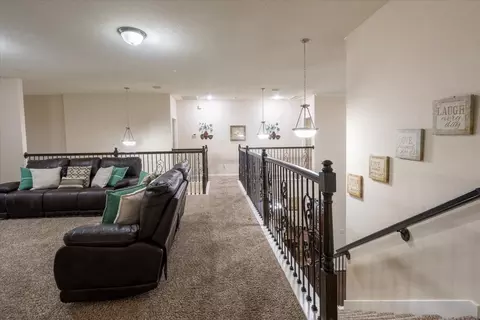 Entry Way - 22002 Flashing Ridge Dr, Spring, TX 77389 photo 6 of 8