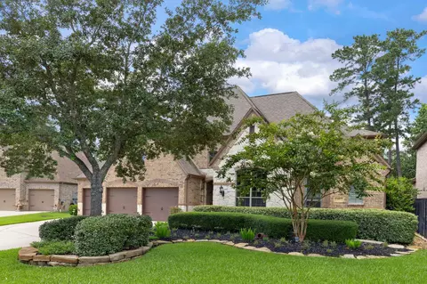 99 N Almondell Cir, The Woodlands, TX 77354