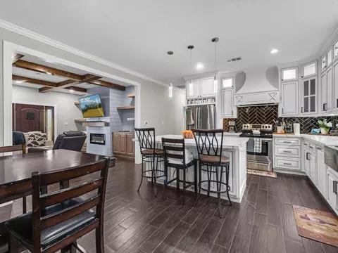 Kitchen - 528 Draylon Dr, Conroe, TX 77303 photo 5 of 5