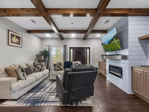 Living - 528 Draylon Dr, Conroe, TX 77303 photo 1 of 4