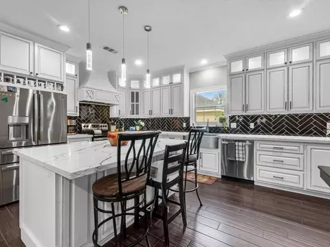 Kitchen - 528 Draylon Dr, Conroe, TX 77303 photo 2 of 5