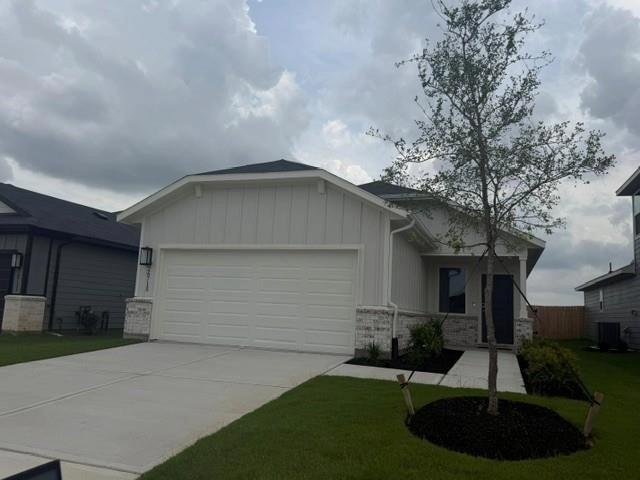 26715 Celestial Cypress Rd, Hockley, TX 77447