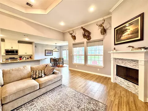 Living - 105 Coral Gables, Trinity, TX 75862 photo 7 of 8