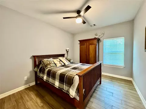 Bedroom - 105 Coral Gables, Trinity, TX 75862 photo 5 of 5