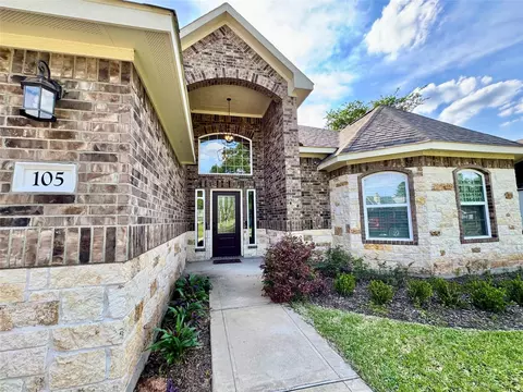 Exterior - 105 Coral Gables, Trinity, TX 75862 photo 2 of 9