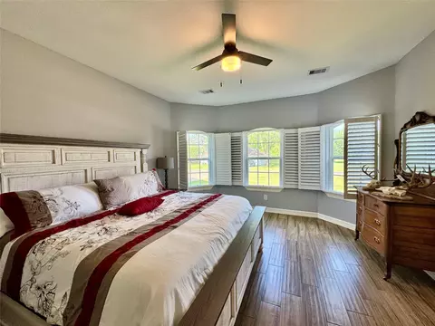 Bedroom - 105 Coral Gables, Trinity, TX 75862 photo 4 of 5