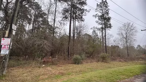 13 County Road 3479, Cleveland, TX 77327
