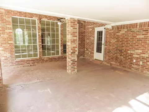 Exterior - 12 Robin Trl, Conroe, TX 77304 photo 9 of 9