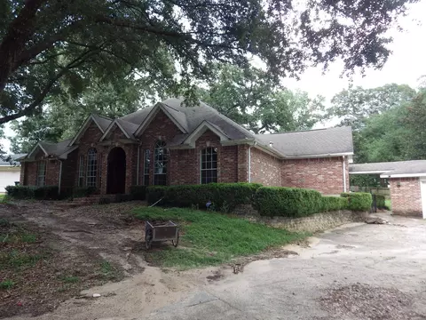 Exterior - 12 Robin Trl, Conroe, TX 77304 photo 3 of 9