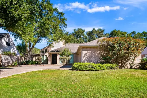 1615 Park Haven Dr, Houston, TX 77077