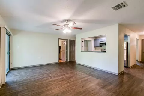 Living - 24615 Wilderness Rd, Spring, TX 77380 photo 3 of 4