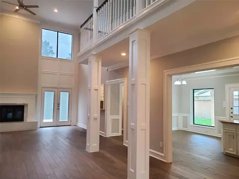 Living - 6111 Hampton Way Ct, Spring, TX 77389 photo 7 of 10